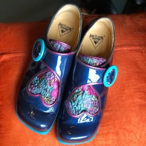 John Fluevog Choice Tori (Blue) W 7.5 (fit street size 7 best)